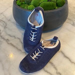 Blondo Slip On Flats